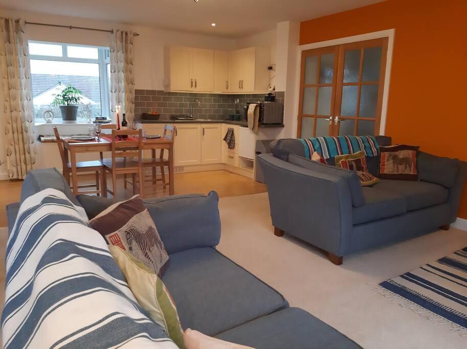 Spacious, Self-contained, 1 Bedroomed Annex *